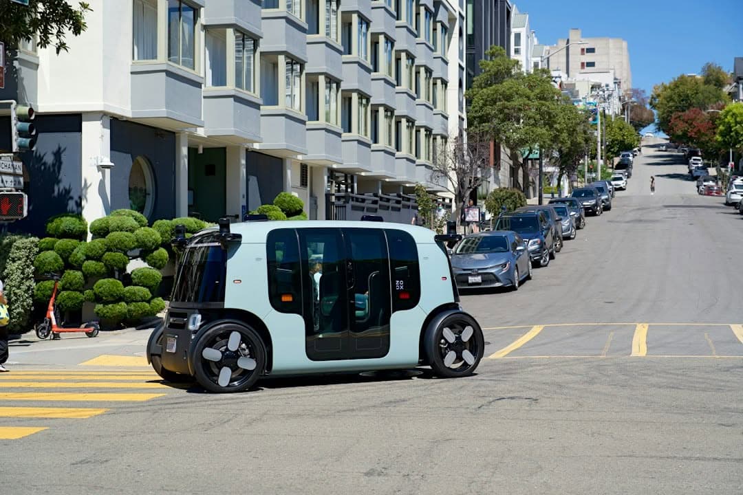 Symbolbild: Autonomes Fahren: DVR fordert Sicherheitsnachweis in der Praxis