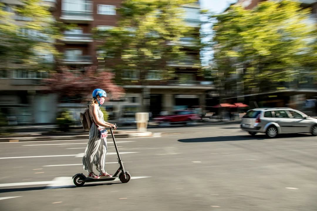 Symbolbild: Jugendaktion 2026 bis 2028: Sicher mit Fahrrad und E-Scooter